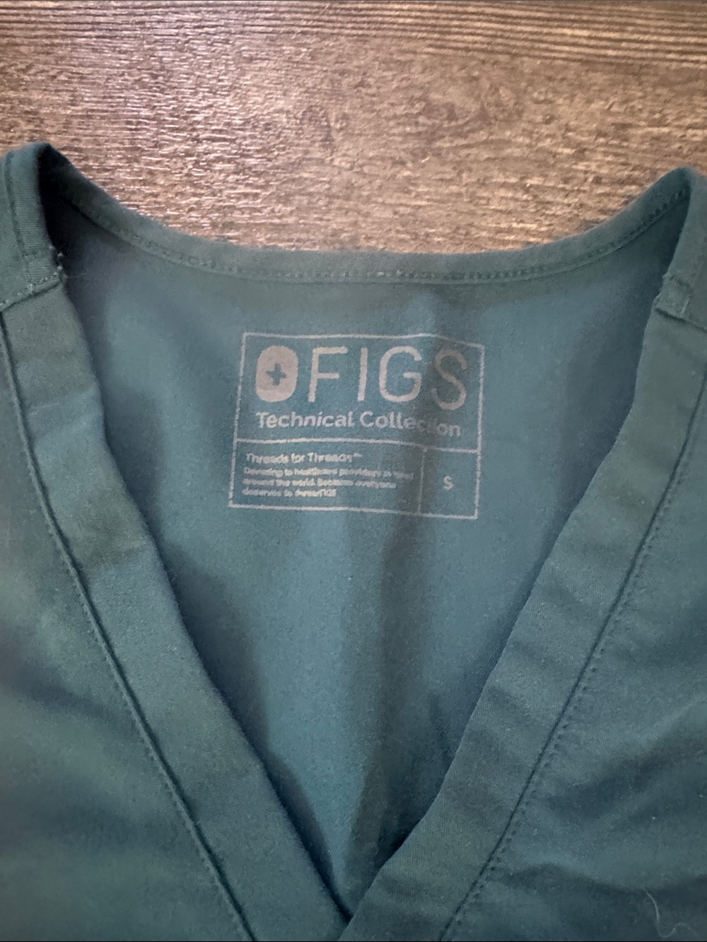 Figs Women's Caribbean Blue V-Neck Scrub Top with Chest Pocket - Picture 2 of 3
